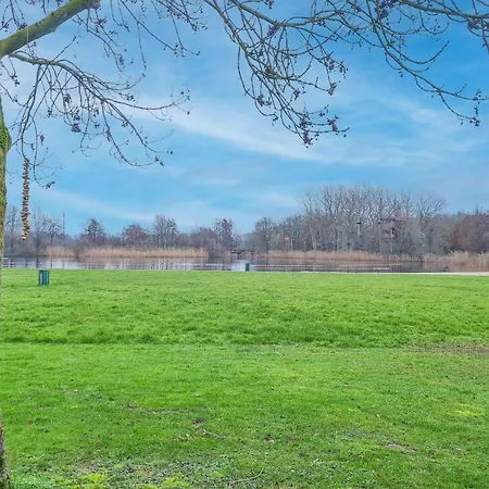 Gorgeous In Holiday home *